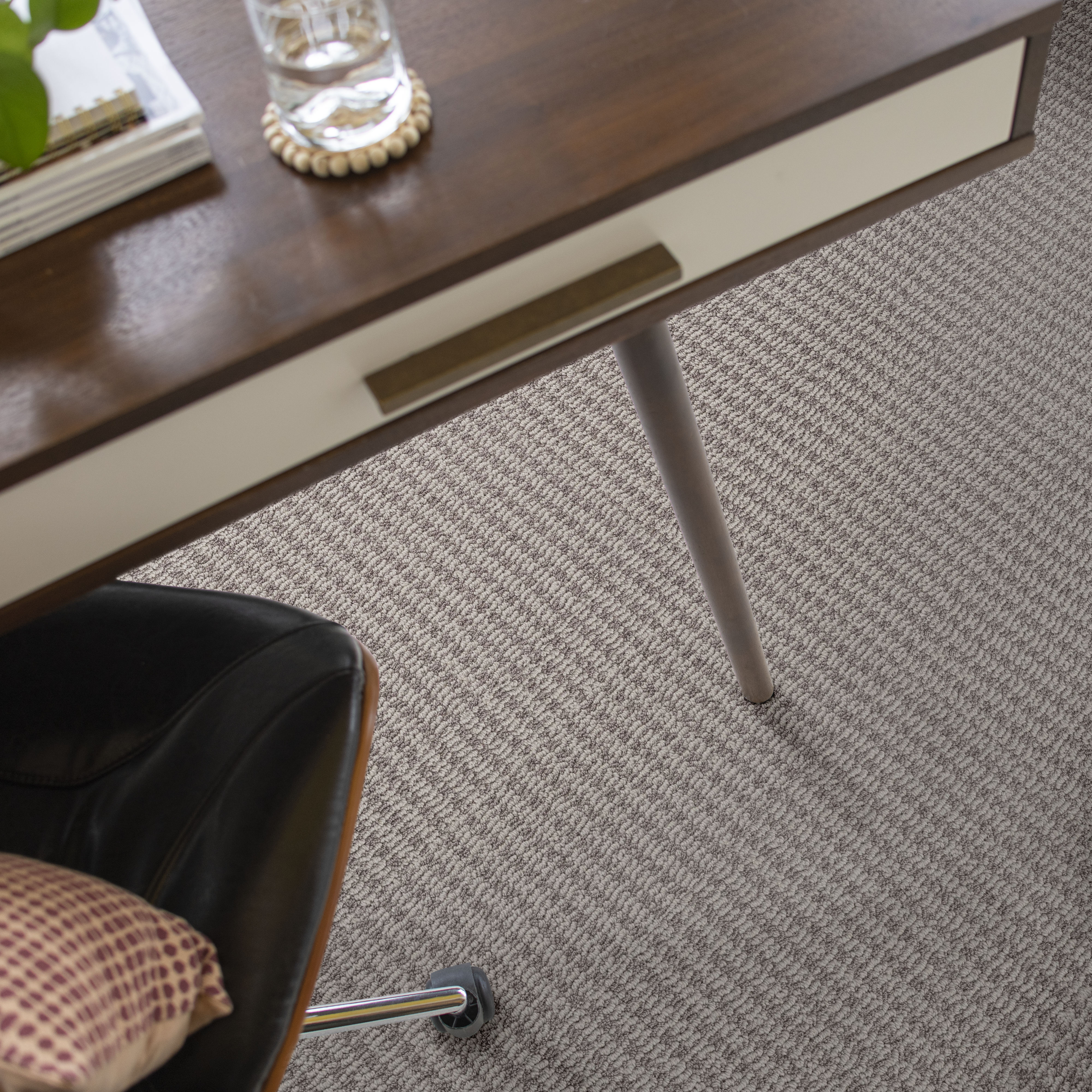 Whispering Comfort - Split Sediment - HFP04_00104